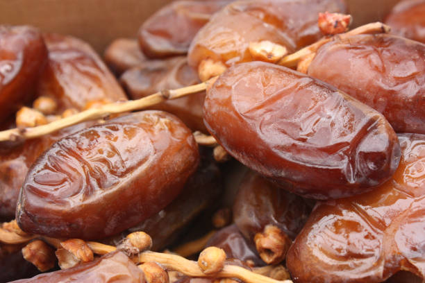 Premium Algerian Deglet Nour Dates (2lbs.)